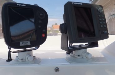 GPS & Fish Finder secured with Vacuum Mounts