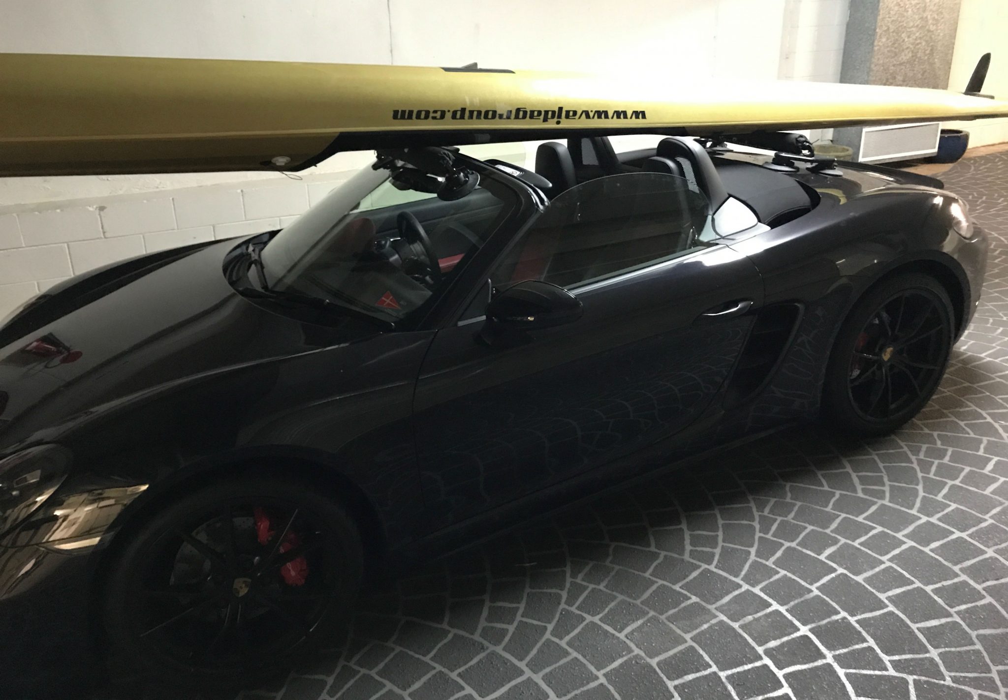 Porsche 718 Boxster S - The SeaSucker Paddle Board Rack