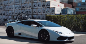 Lamborghini Huracan with a SeaSucker Talon 1-Bike Rack