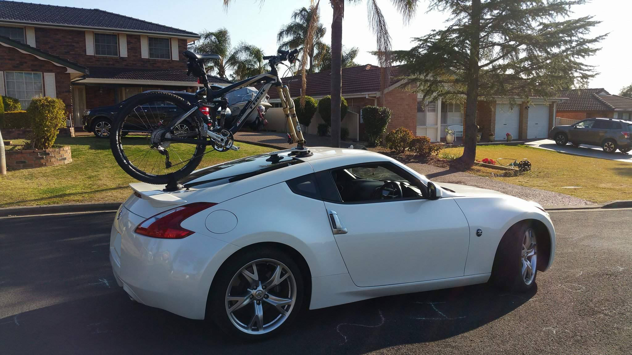 SeaSucker Talon 1-Bike Rack on Nissan 370Z