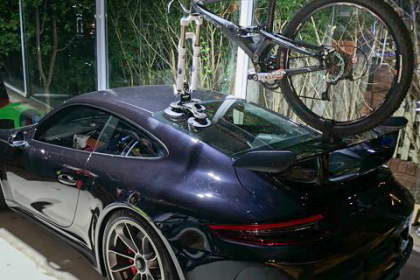 Porsche GT3 with SeaSucker Talon 1-Bike Rack